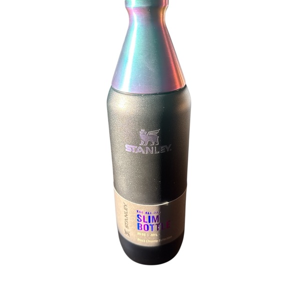 Stanley Iridescent Black Slim Bottle - Picture 1 of 1